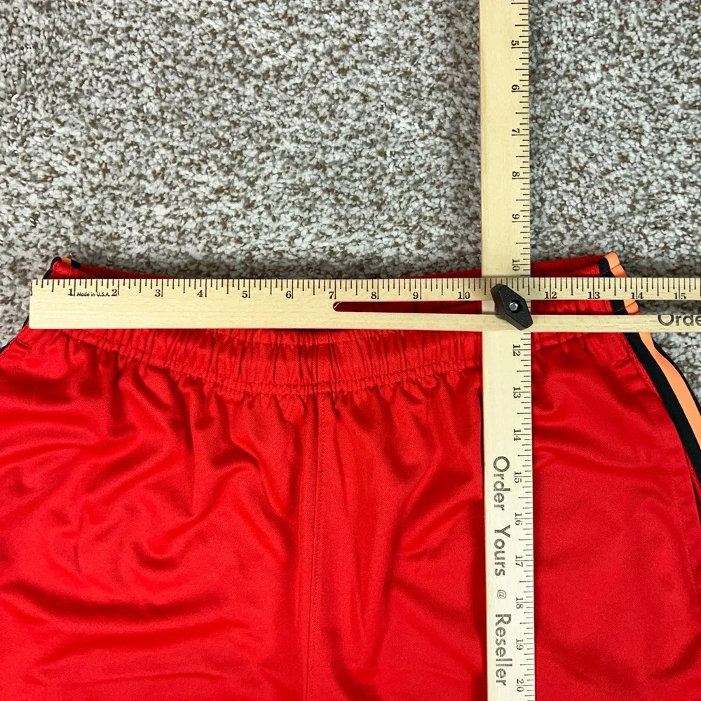 Nike Shorts Mens Medium Red Athletic Side Stripe Pockets Swoosh Training Sports